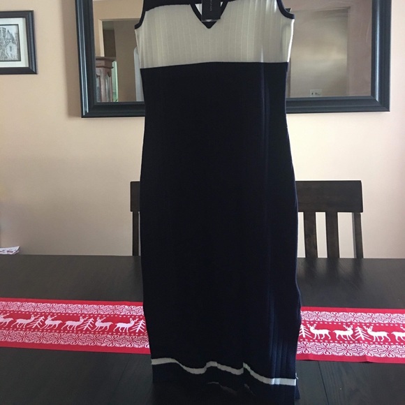 Dress - Picture 2 of 4